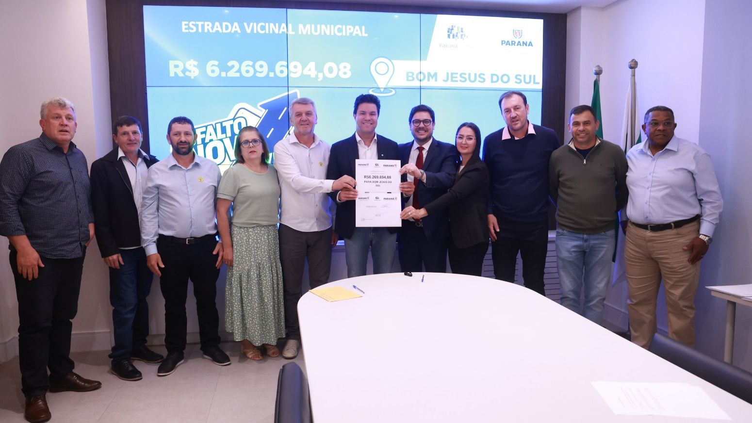 Governo do Paraná autoriza mais R$ 145 milhões para pavimentações em todas as regiões do Estado