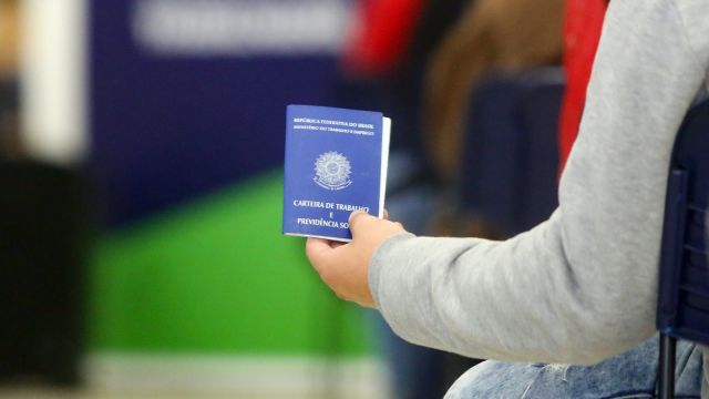 Caged de novembro reafirma o Paraná entre os três maiores saldos de empregos do Brasil