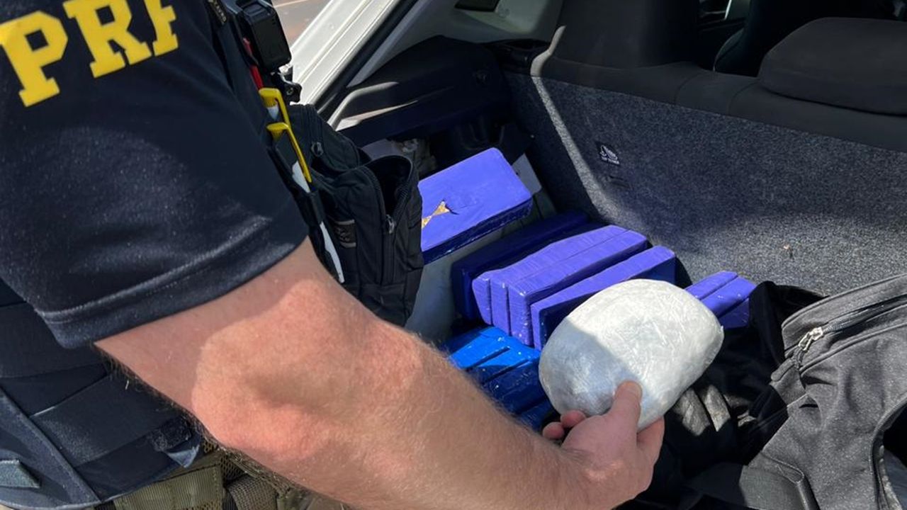 PRF apreende 168 kg de drogas e recupera carro furtado na BR-373, em Chopinzinho