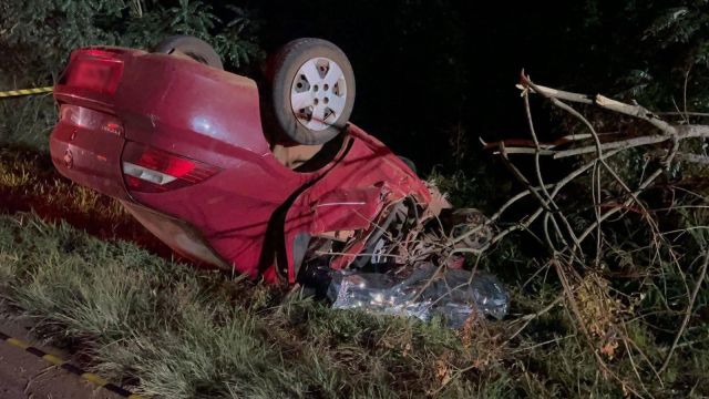 Tragédia na BR-280: colisão violenta entre carro e caminhão mata motorista em Flor da Serra do Sul