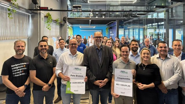 Imagem referente a notícia: Cidades do Sudoeste recebem R$ 4,4 milhões e vão ampliar investimentos em inovação