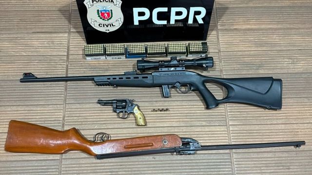 Imagem referente a notícia: PCPR apreende três armas e 288 munições durante operação em propriedade rural de Dois Vizinhos