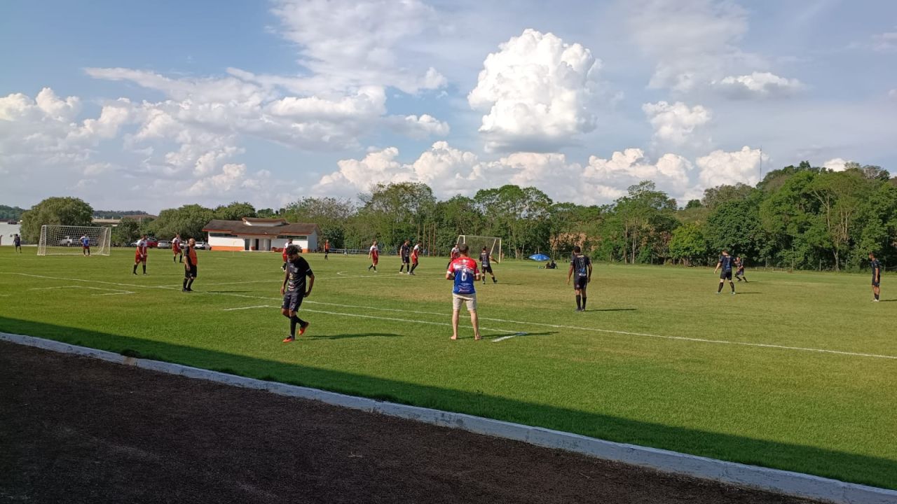 Pinhal de São Bento abre Campeonato Municipal de Futebol Suíço com muitos gols na primeira rodada