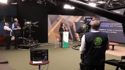 Imagem referente à notícia: Rede Legislativa de Rádio e TV faz cobertura da eleição ao vivo e em tempo integral