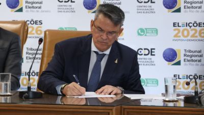 Imagem referente a notícia: TRE-RJ decide pedir apoio de tropas federais para o segundo turno