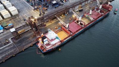 Imagem referente à notícia: Brasil deve voltar a ser 8ª maior economia do mundo em 2027, prevê FMI