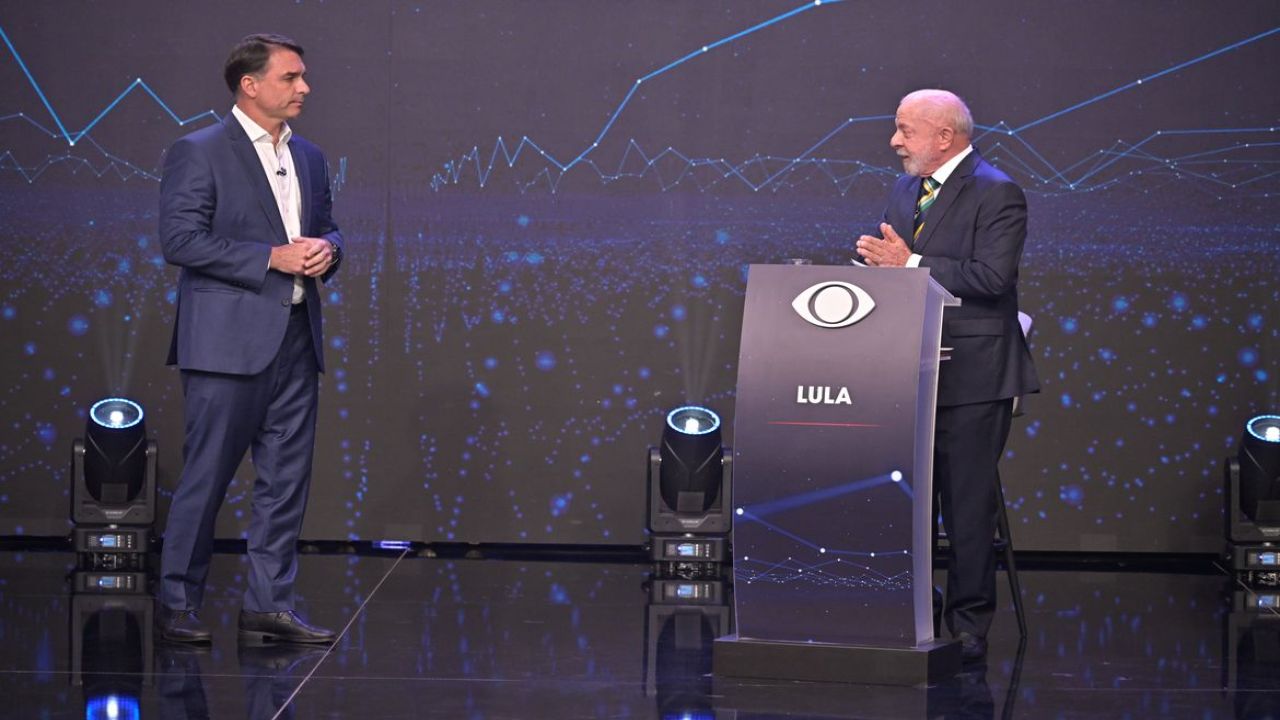 Lula e Flávio fazem primeiro debate das eleições na TV Band