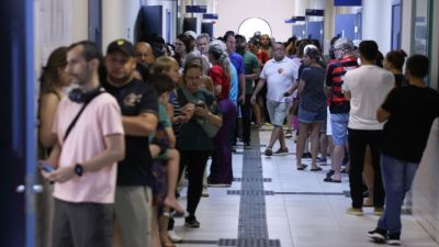 Imagem referente à notícia: Eleições: saiba quais documentos são aceitos para votar no 2° turno