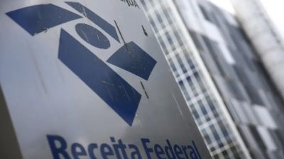 Imagem referente à notícia: Restituições do IR batem recorde e chegam a R$ 41 bilhões em 2026