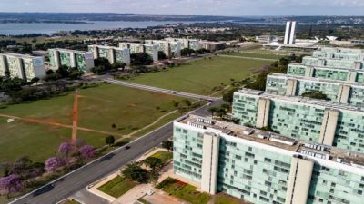 Imagem referente à notícia: Entidades divulgam manifesto pela valorização do serviço público