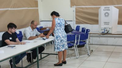 Imagem referente à notícia: Movimento Vovó Vota defende consciência cidadã contra abstenção