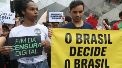 Imagem referente à notícia: Sociedade civil manifesta preocupação ao TSE por censura nas redes