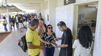 Imagem referente à notícia: Trabalhador tem direito de sair do serviço para votar; confira a lei