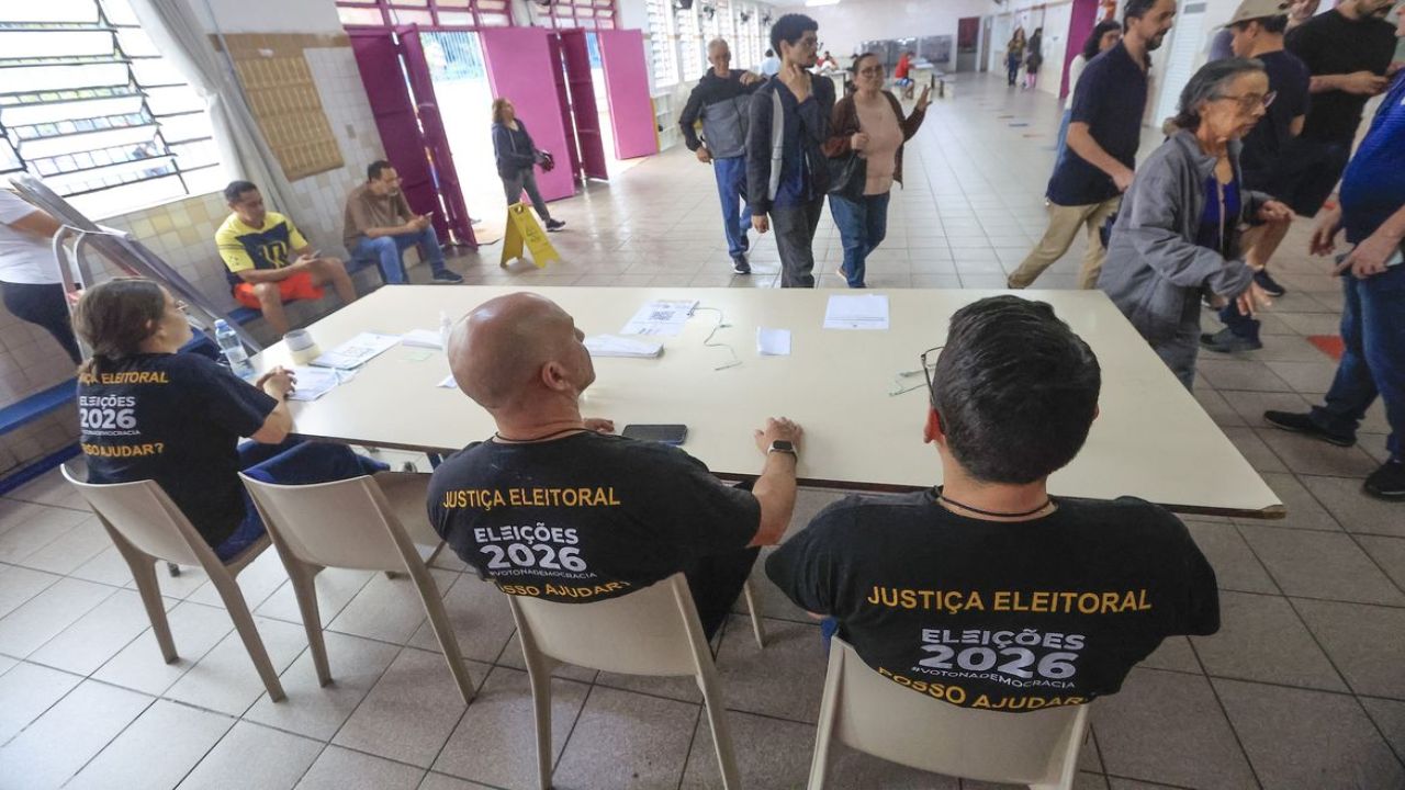 Apesar das fortes chuvas, eleições seguem tranquilas em São Paulo