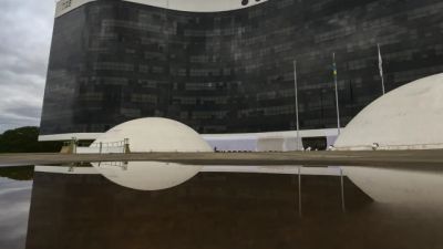 Imagem referente à notícia: TSE diz que contagem dos votos será retomada às 19h