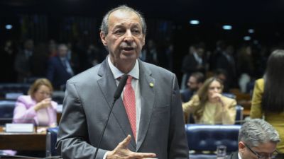 Imagem referente à notícia: Omar Aziz é eleito governador do Amazonas