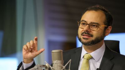 Imagem referente à notícia: Governo alerta que cadastramento para o Pix MEI ainda não começou