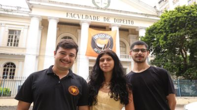 Imagem referente à notícia: Ato de estudantes da UFF deu pontapé em mobilização por virada de Lula