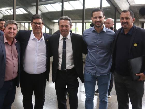 Mais força para o campo: Pinhal de São Bento investe R$ 3,7 milhões em novos maquinários
