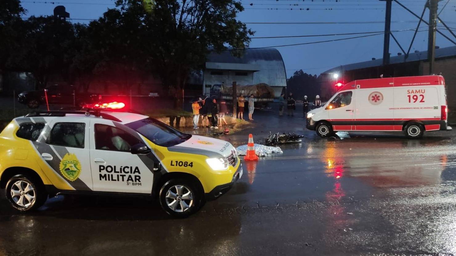 Motociclista morre após colisão com caminhão em Chopinzinho