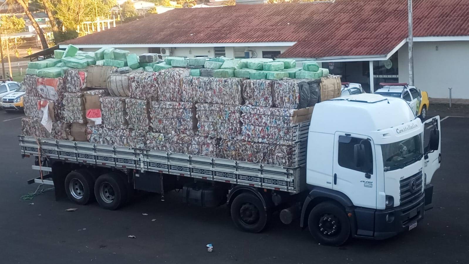 Três toneladas de maconha apreendidas pela Polícia Federal em Francisco Beltrão