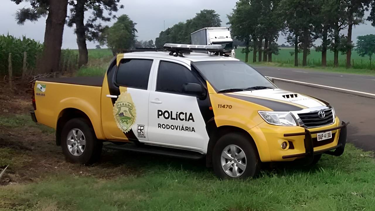 Homem morre em grave acidente entre carro e caminhão na PR-182 em Ampére