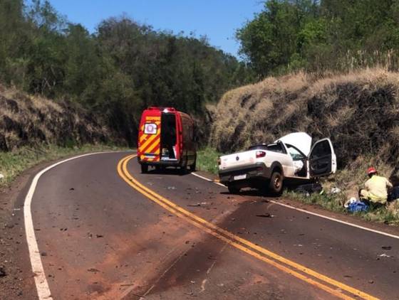 Motorista se acidenta na PR-562 e é encaminhado à UPA
