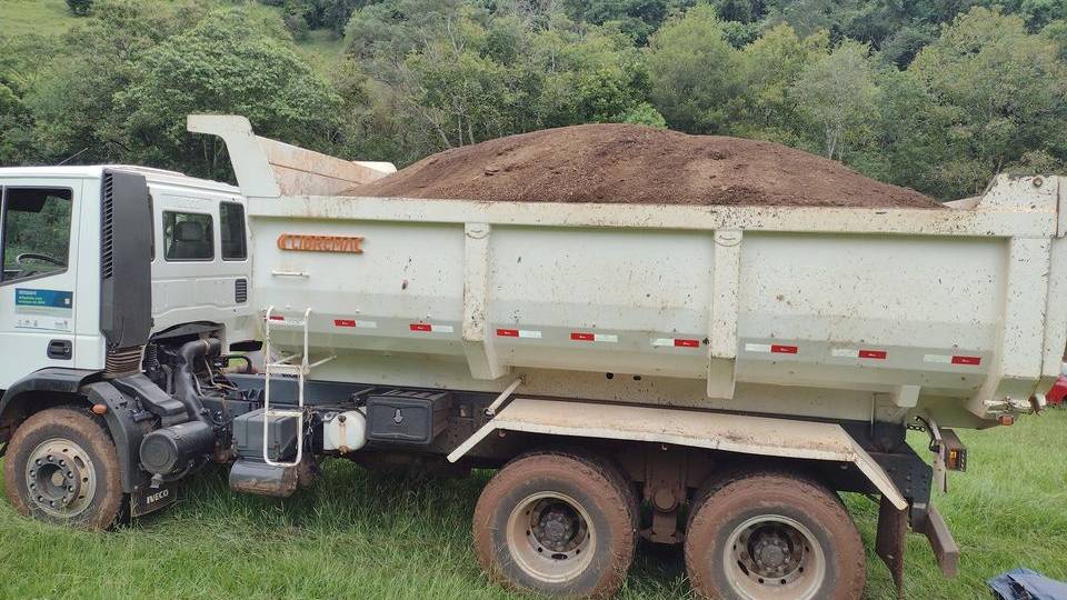 Município de Pinhal de São Bento promove auxílio na aquisição de adubo orgânico para agricultores